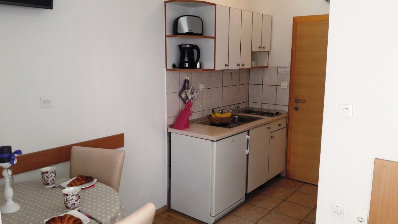 Apartments Milena & Ante Makarska Exterior photo